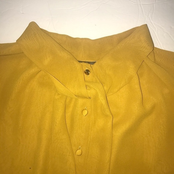 Vince Camuto Cold Shoulder Tie Neck Yellow Top XS - Picture 11 of 11